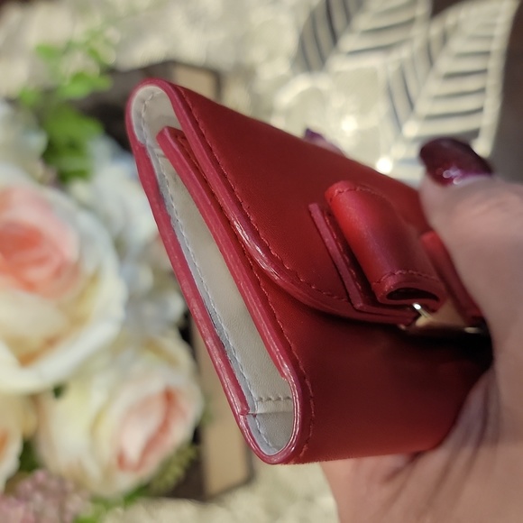 New and Authentic Salvatore Ferragamo key case - Picture 4 of 8